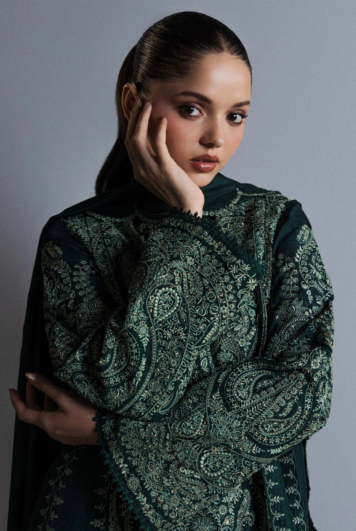 Zara Shahjahan Luxury Lawn Embroidered 3Pc Unstitched/Stitched Suit - Zehra PA-0045