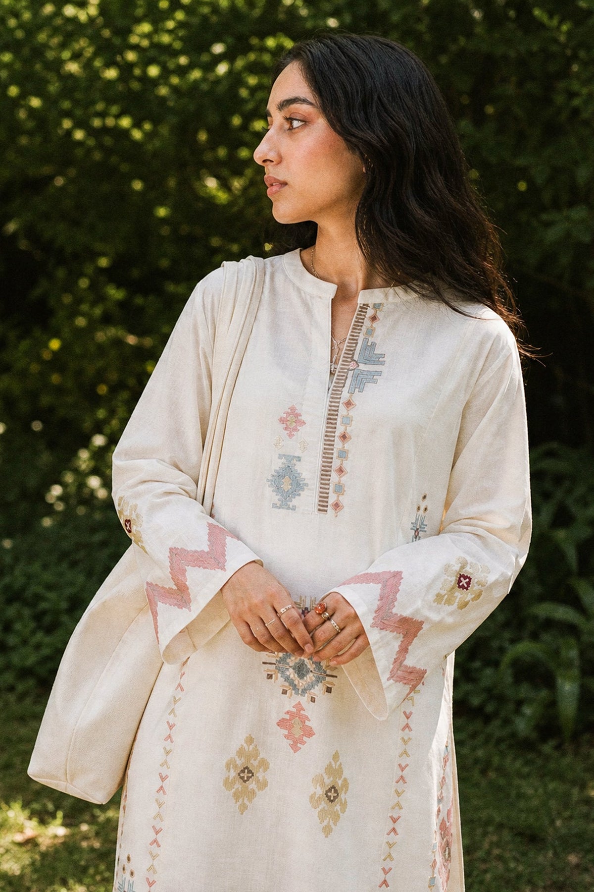 EMBROIDERED SHIRT (E9202/102/002)