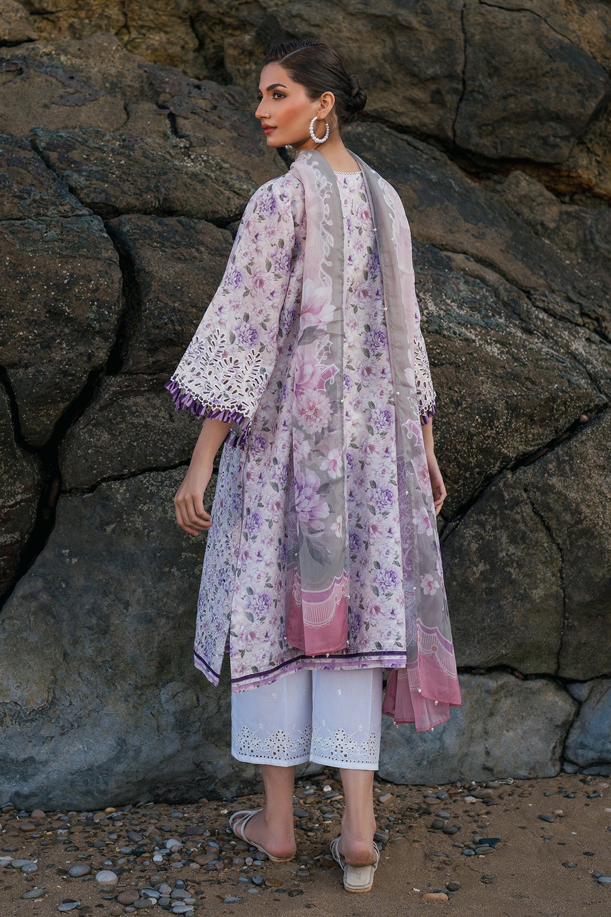 EMBROIDERED PRINTED LAWN UF-4133