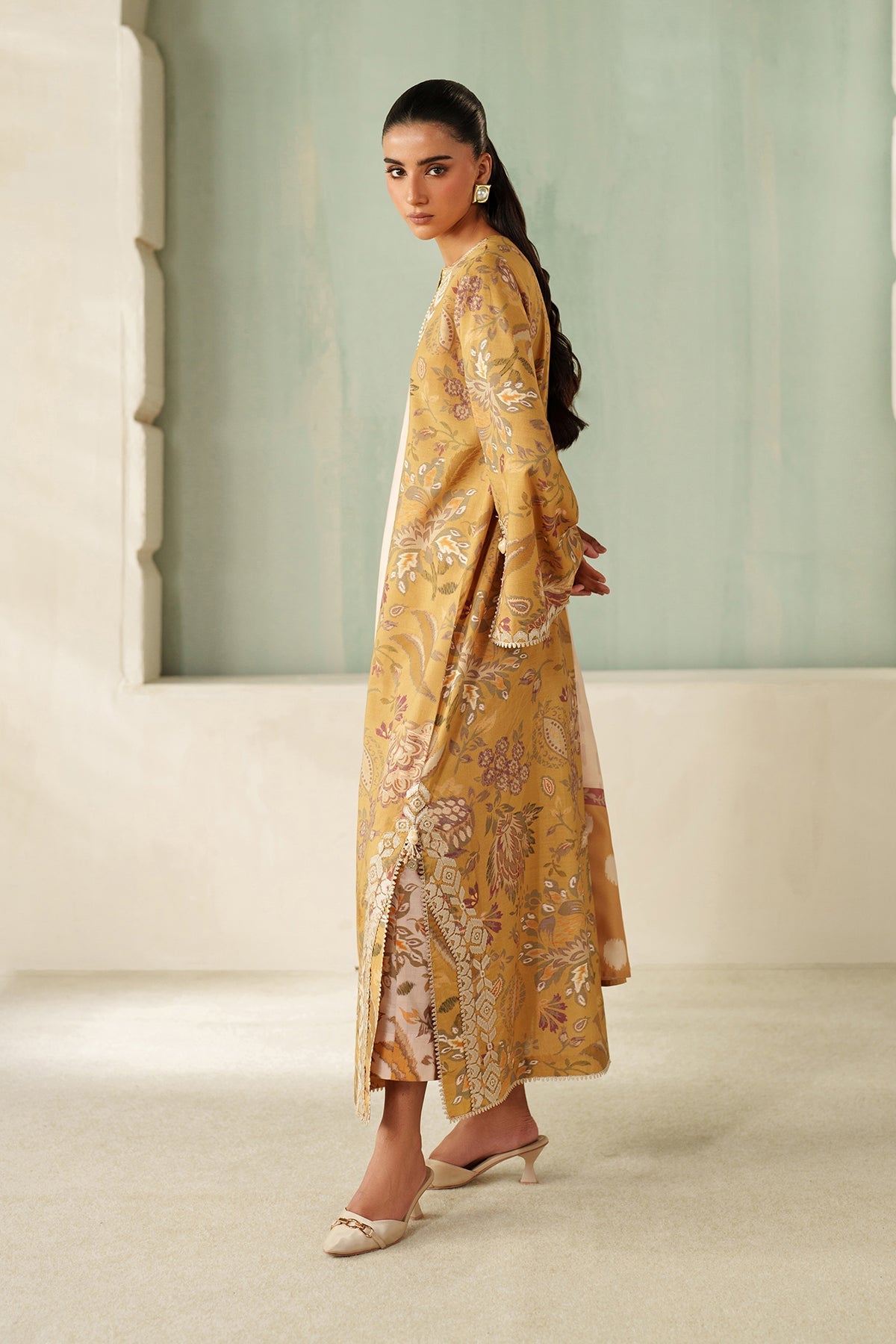 EMBROIDERED KHADDAR UF-4326