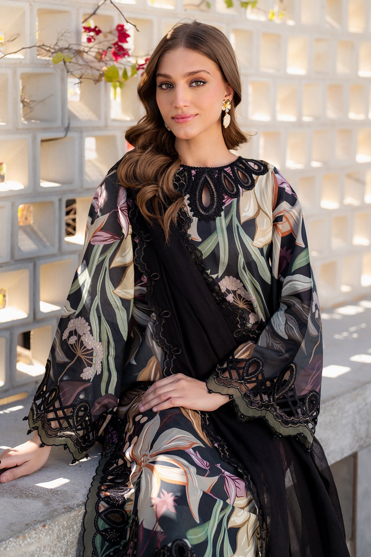 EMBROIDERED PRINTED LAWN UF-4090