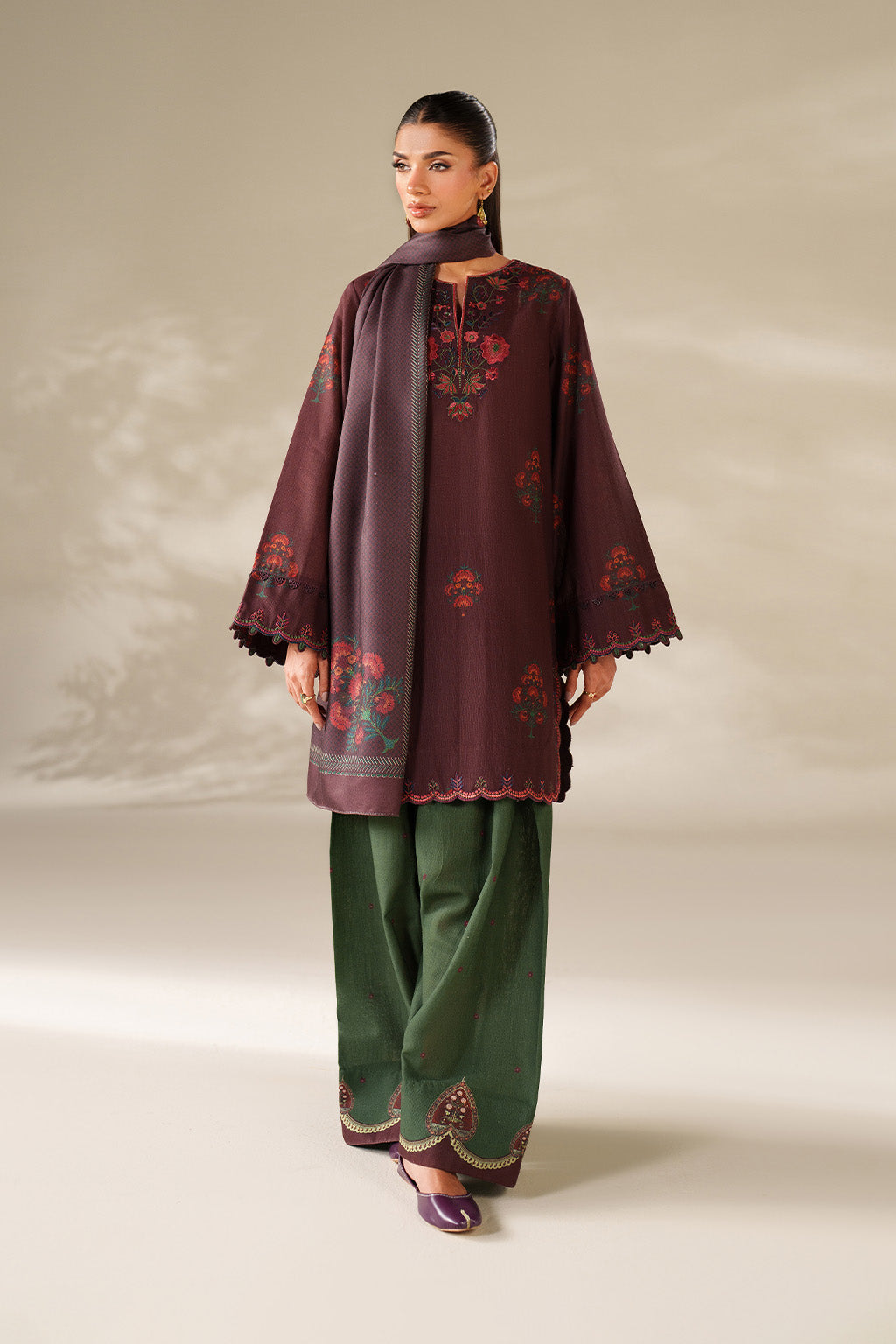 UE-562 Printed Khaddar