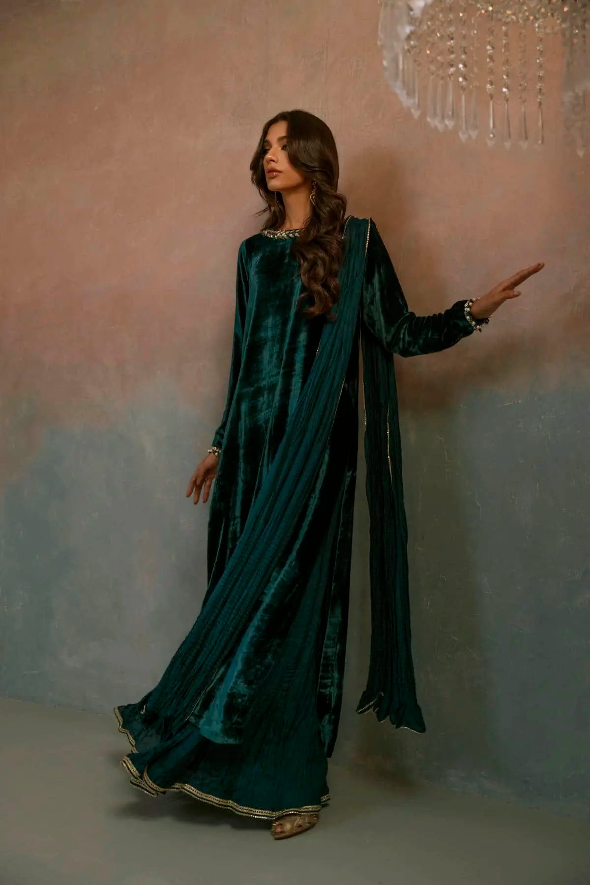 Velvet '25 - Noir Bloom