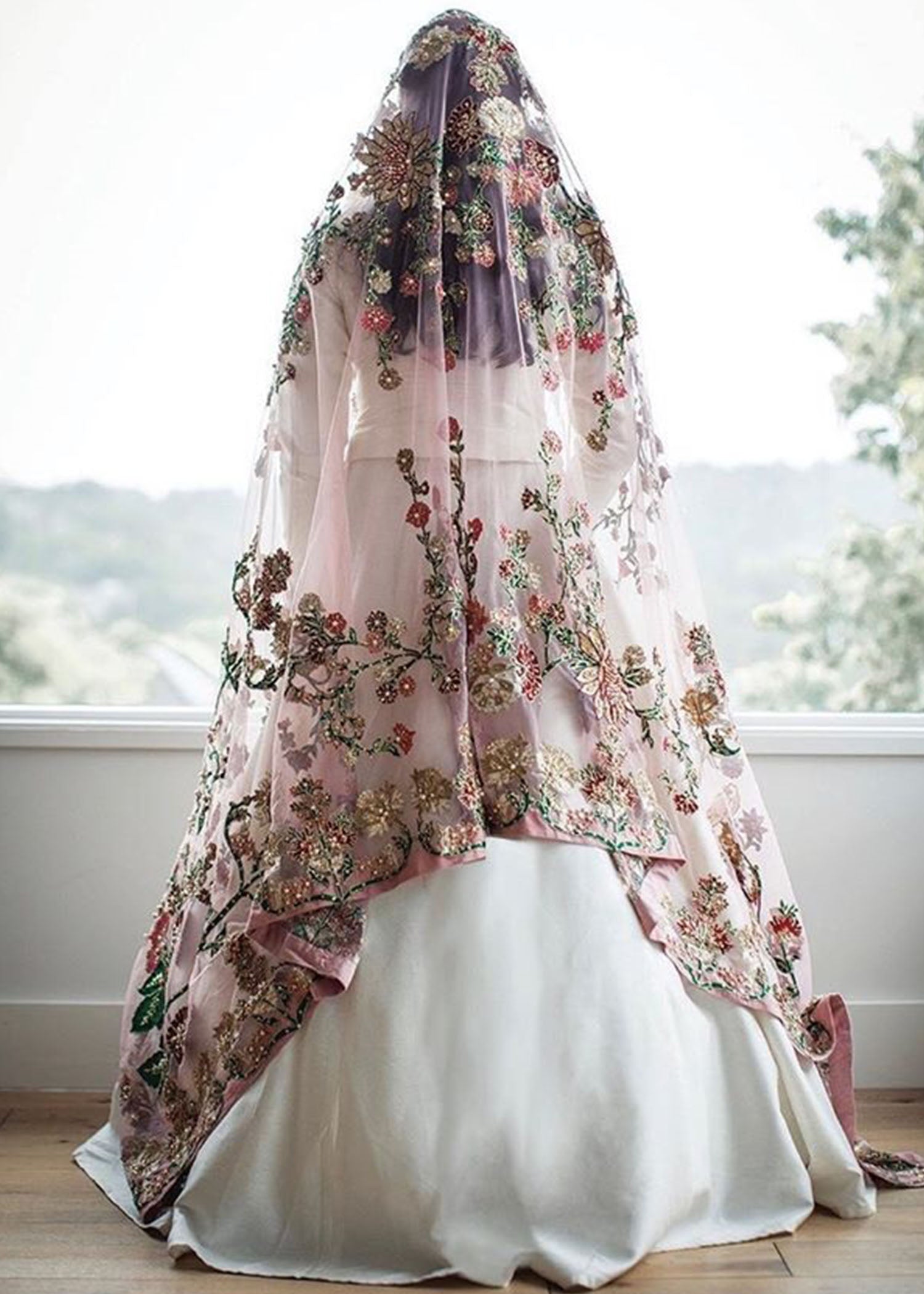 https://cdn.shopify.com/s/files/1/0078/7998/3170/products/323545.jpg?v=1596717617