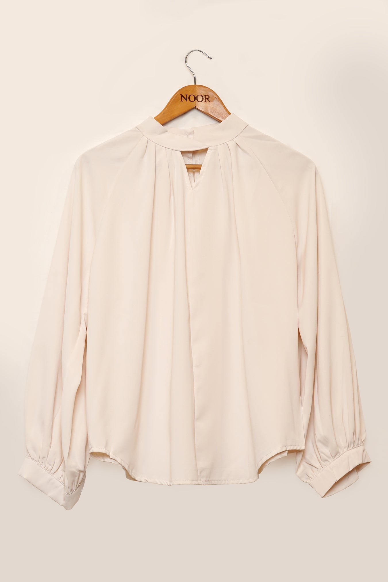 https://cdn.shopify.com/s/files/1/0501/5381/6222/files/33.jpg?v=1733859941