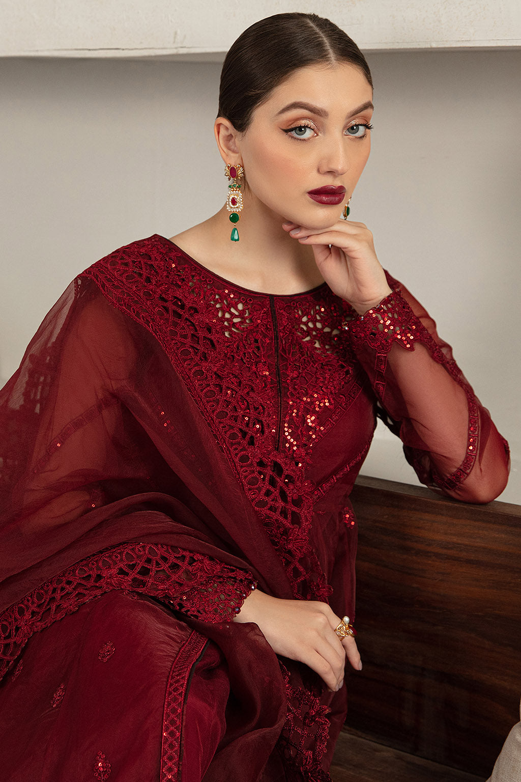 FN-02R (Gown)