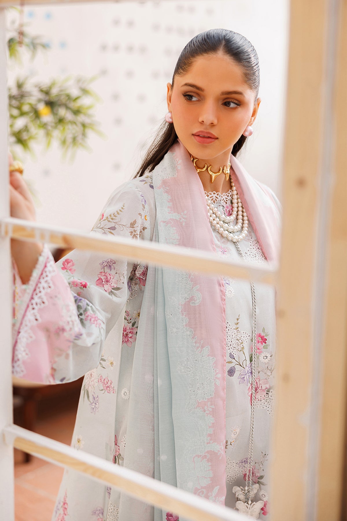 EMBROIDERED LAWN UF-4394