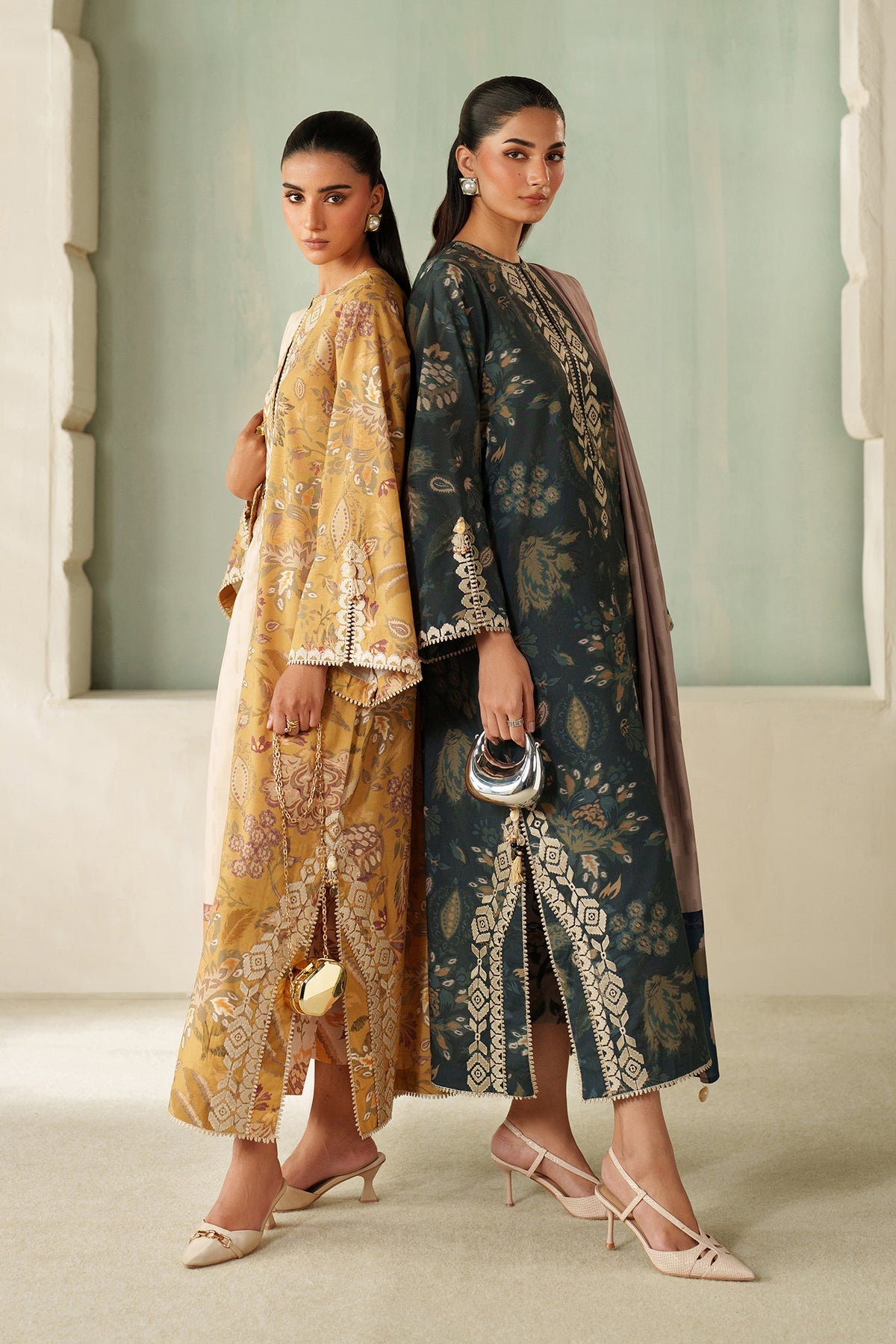 EMBROIDERED KHADDAR SF-4326