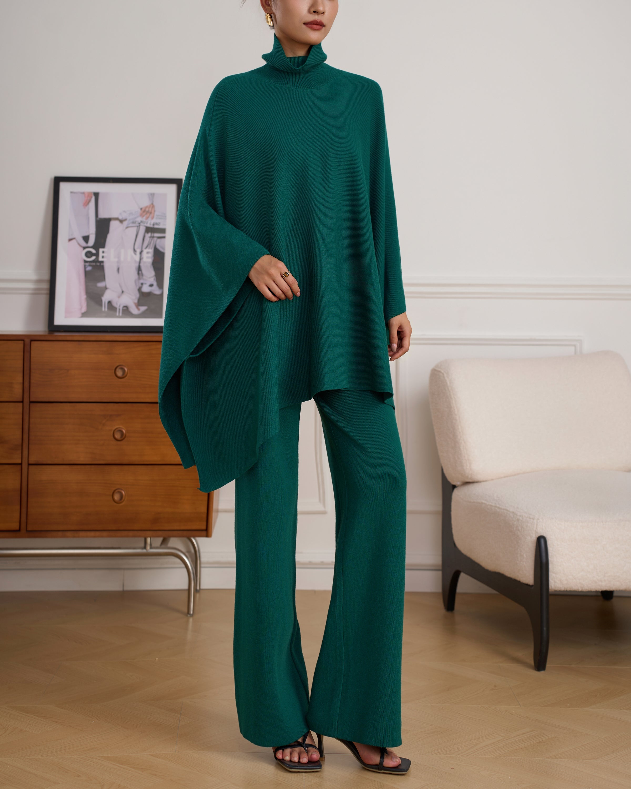 Lily Classic Emerald Green Knit Set