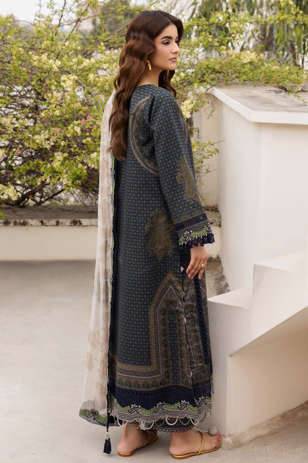 3-PC Unstitched Embroidered Lawn SLC27-11