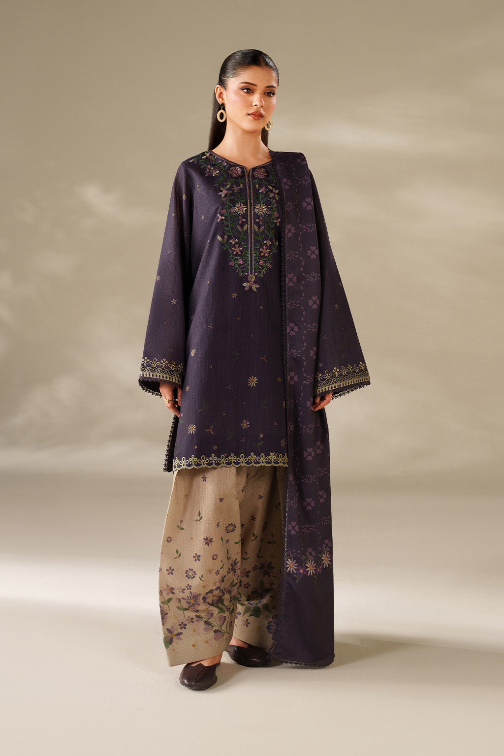 UE-568 Printed Khaddar