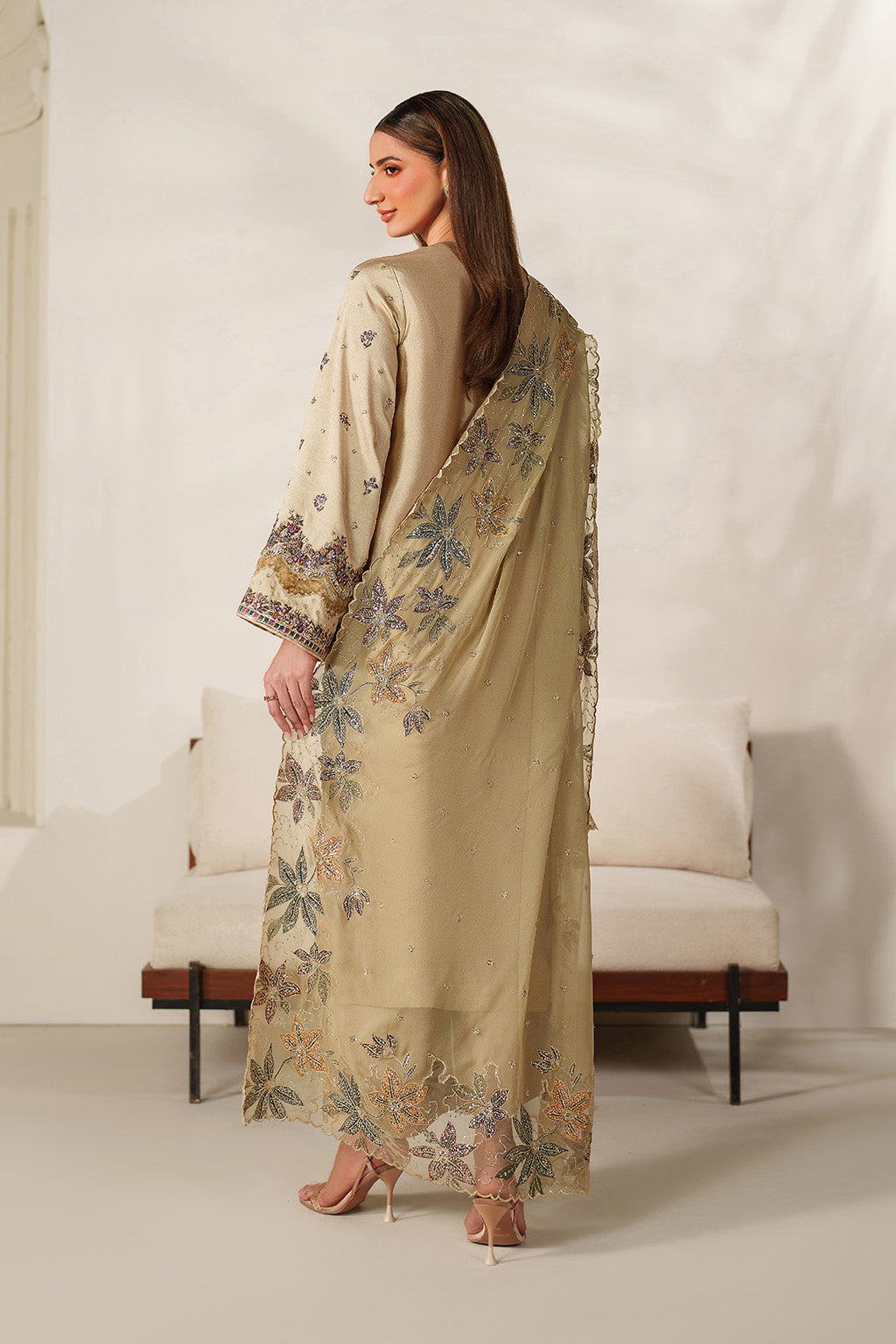 UE-617 Sheesha Silk