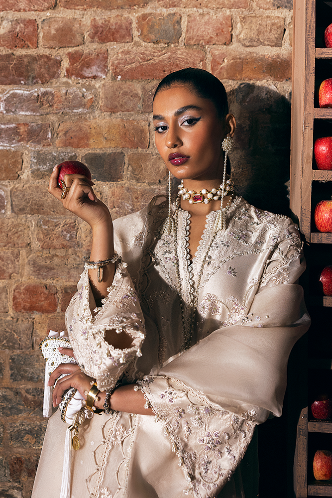 https://cdn.shopify.com/s/files/1/1146/5868/files/37Rhea.png?v=1746096555