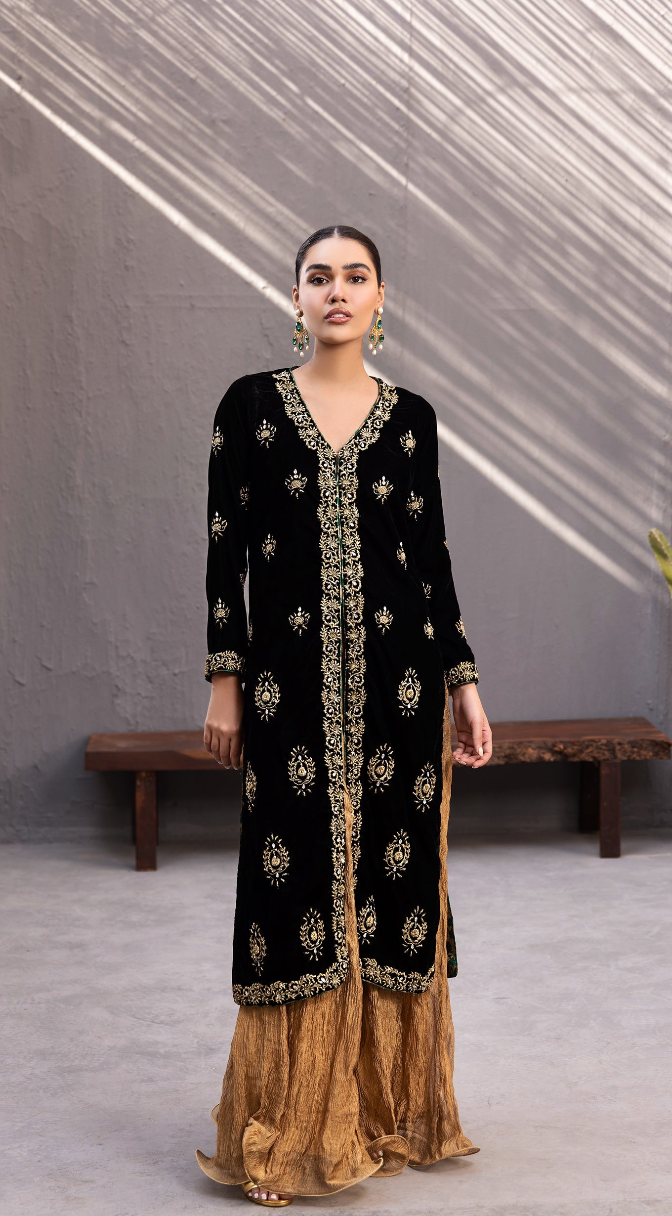 https://cdn.shopify.com/s/files/1/0654/4313/5706/products/37.jpg?v=1668969339