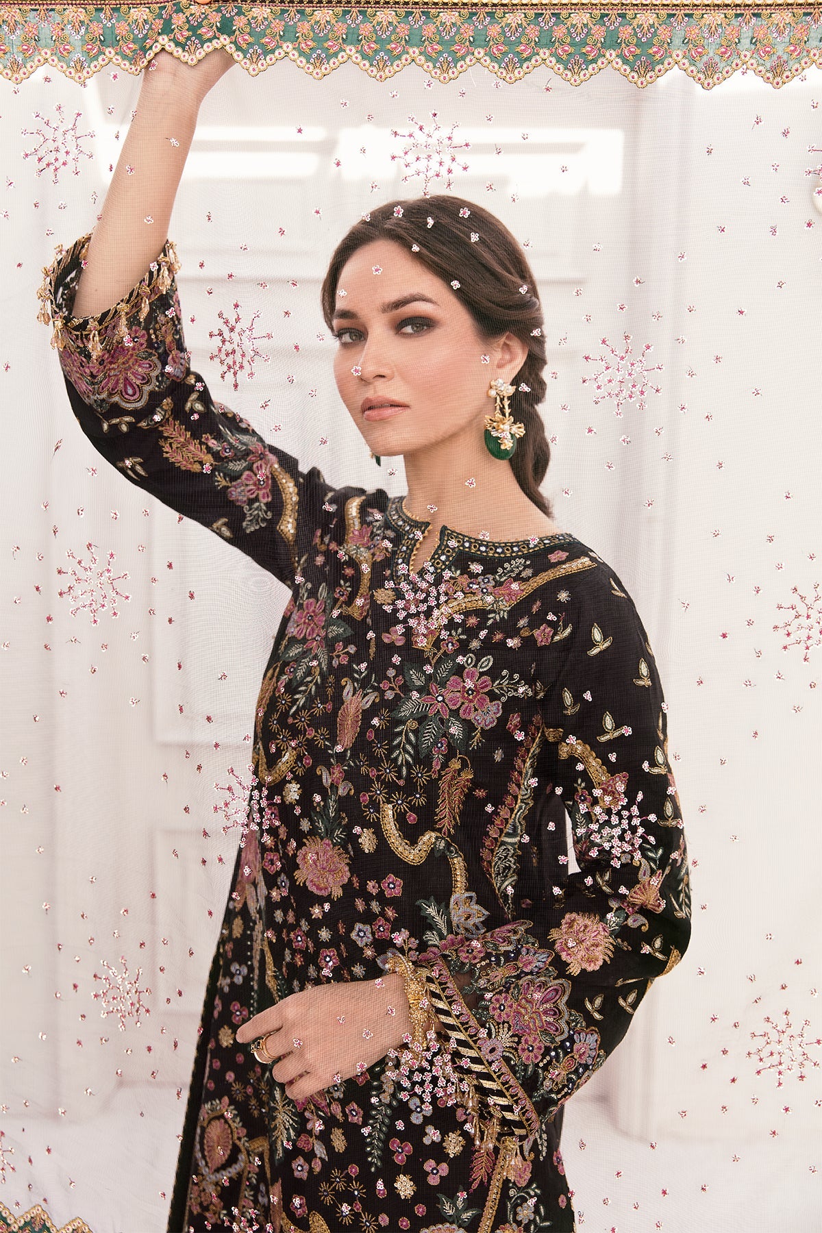 EMBROIDERED SILK CH11-04 STITCHED