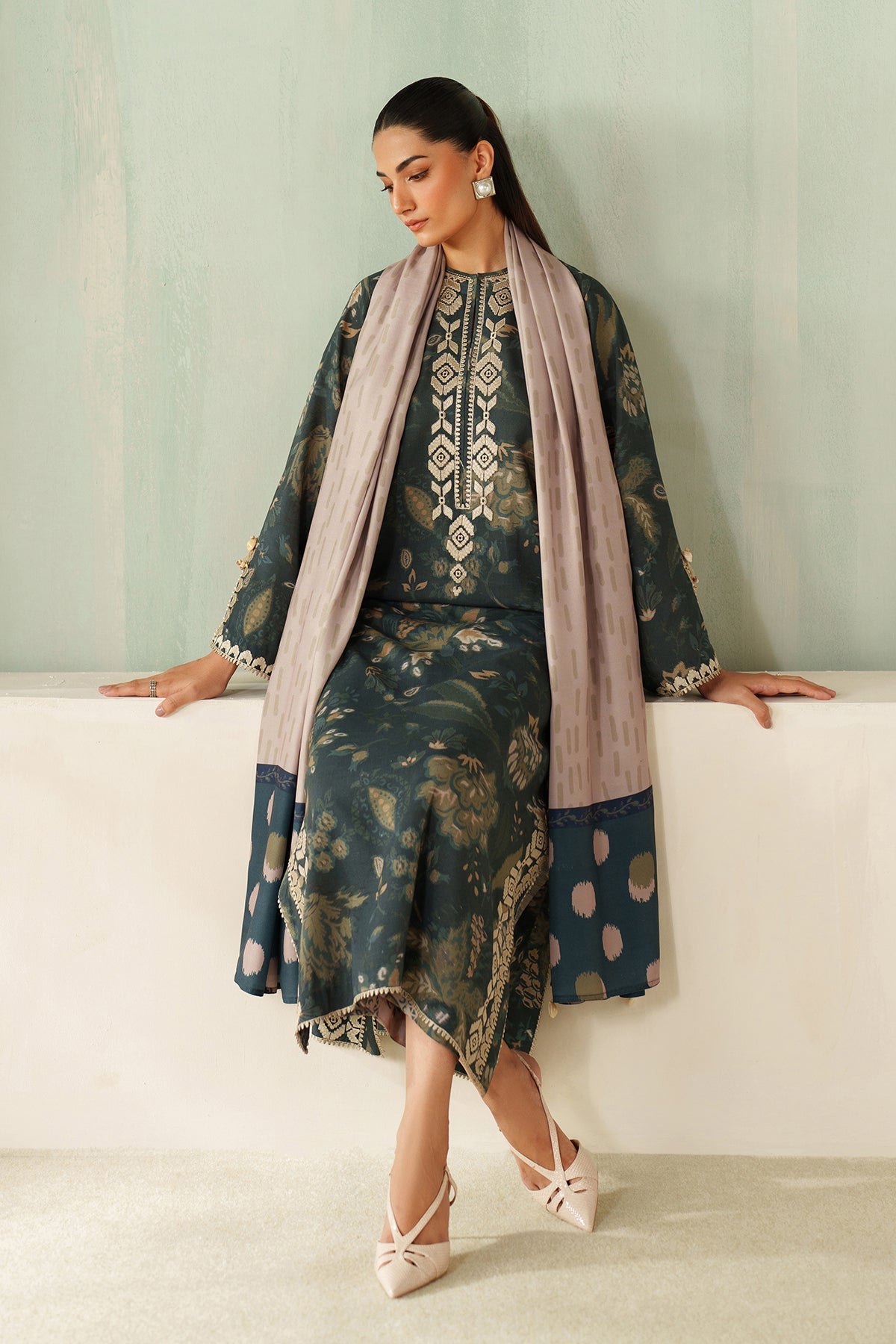 EMBROIDERED KHADDAR SF-4327