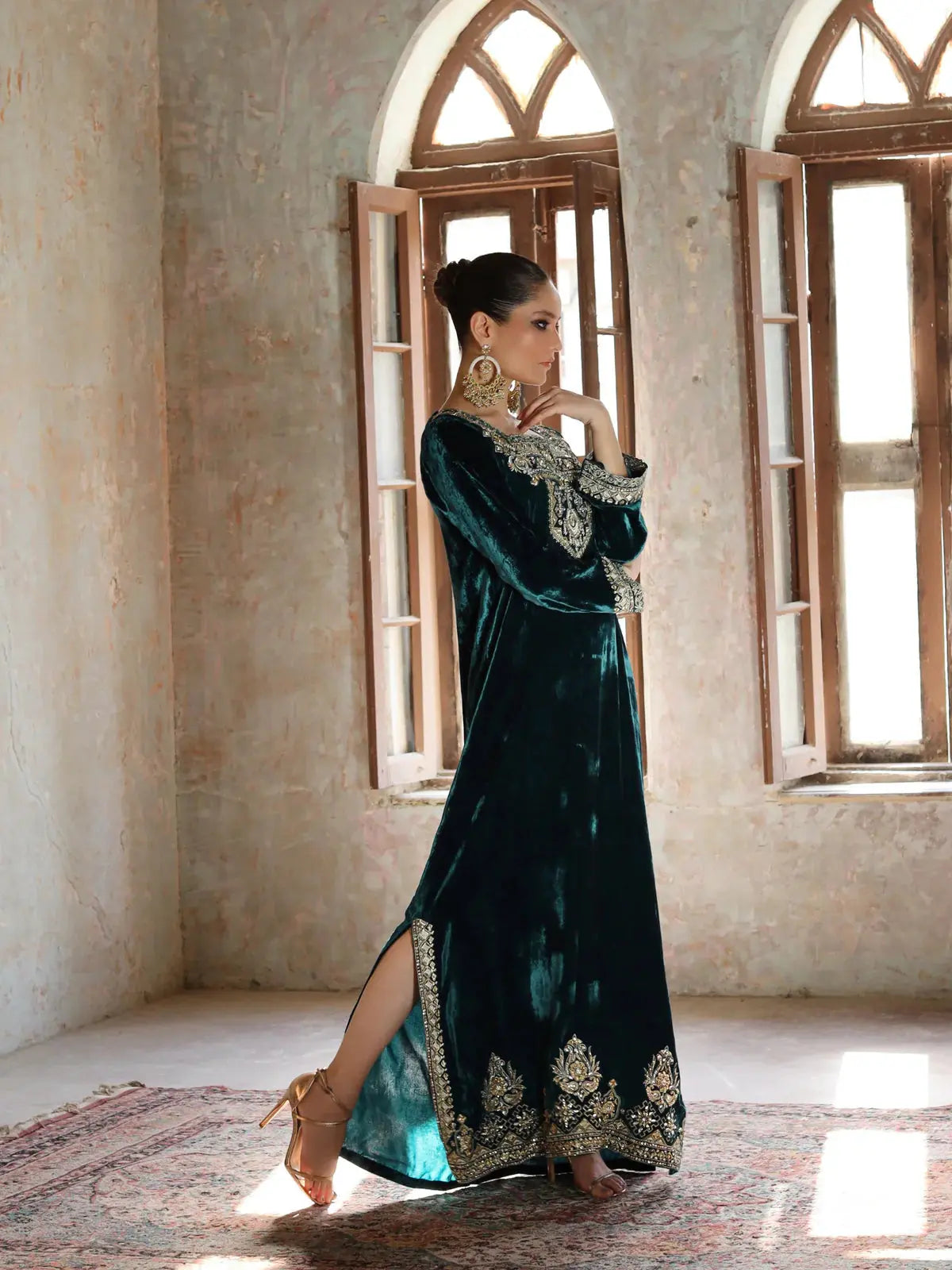 Vaneesa Velvet Kaftan