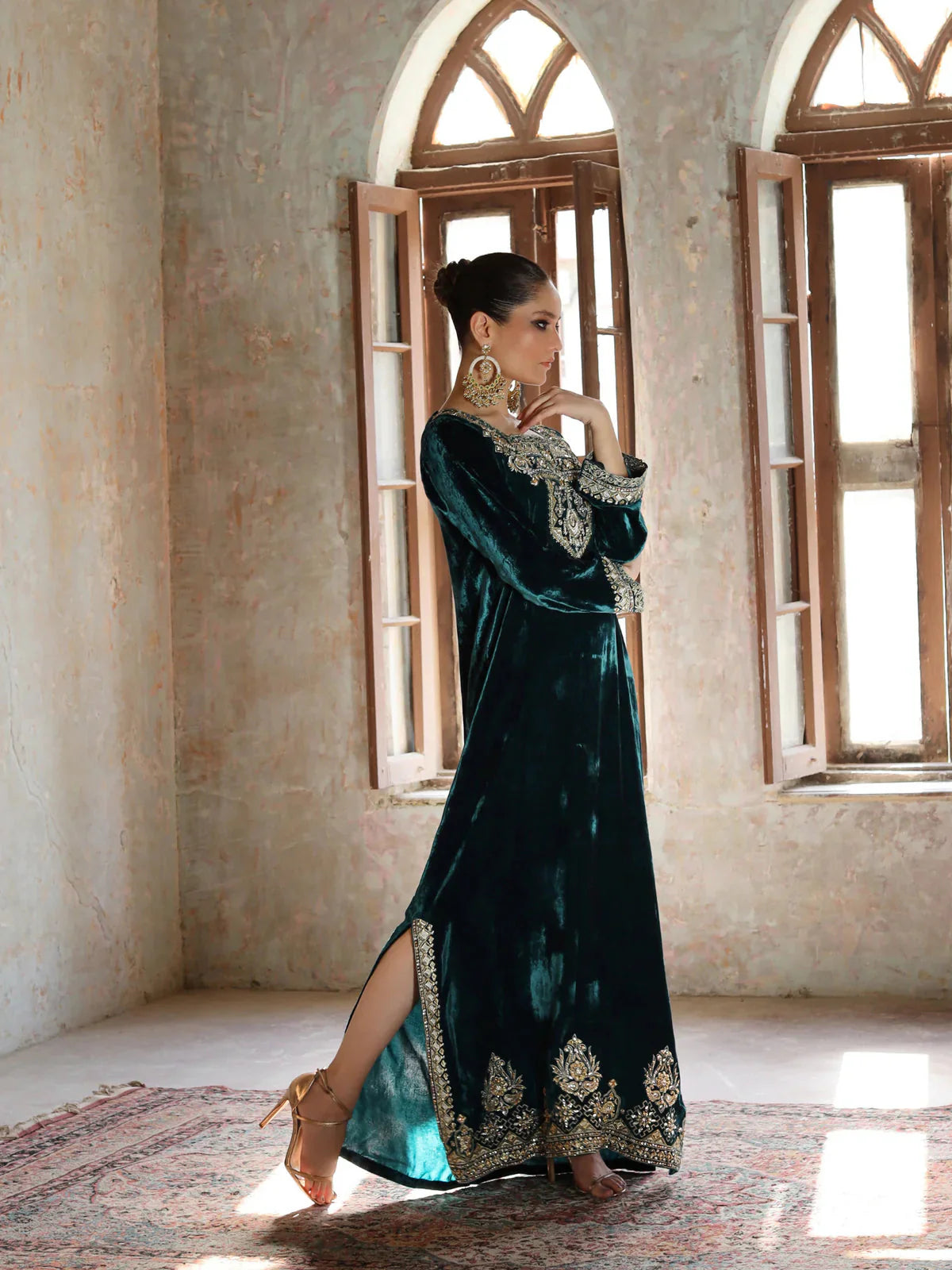 Vaneesa Velvet Kaftan