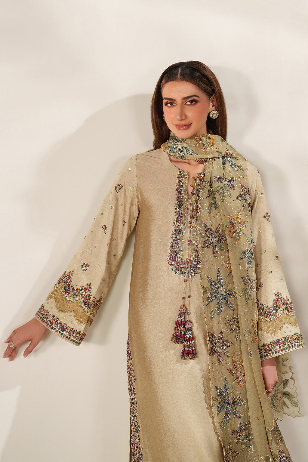 UE-617 Sheesha Silk