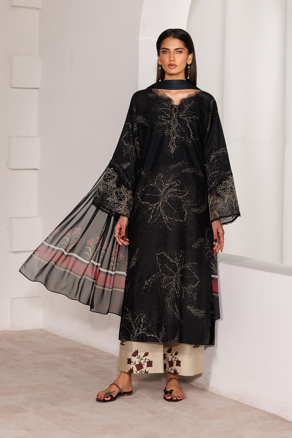 UE-643 Printed Lawn