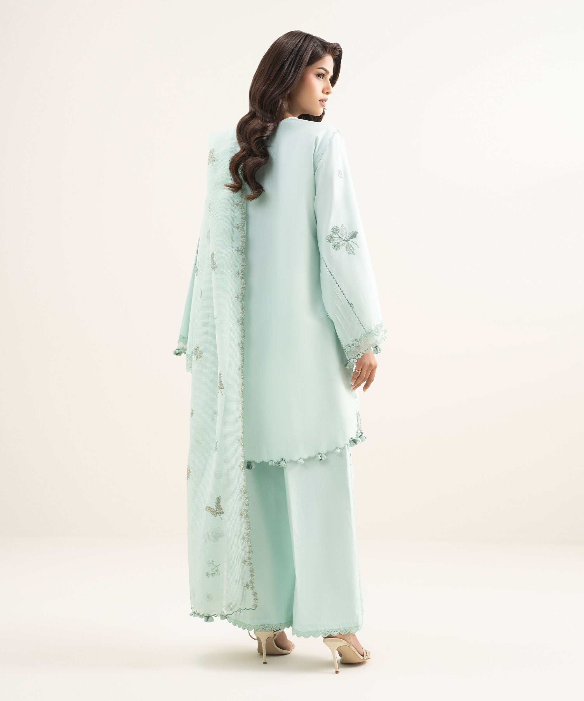 3 Piece - Embroidered Lawn Suit