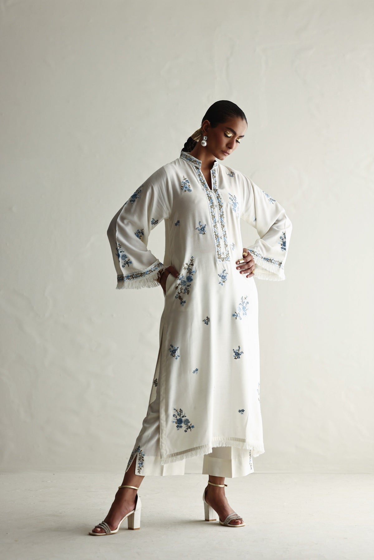 Blue Rose - Ivory Set
