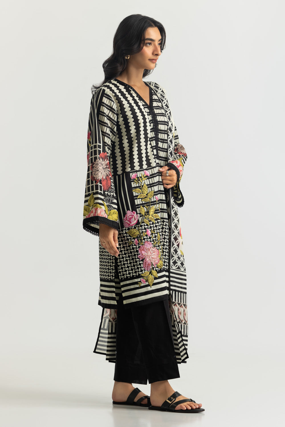 3PC Cambric Printed Suit With Embroidered