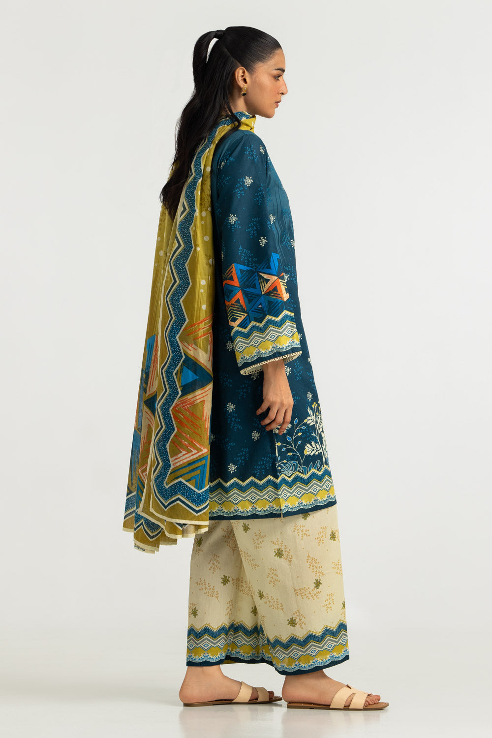 3PC Cambric Printed Suit With Embroidered