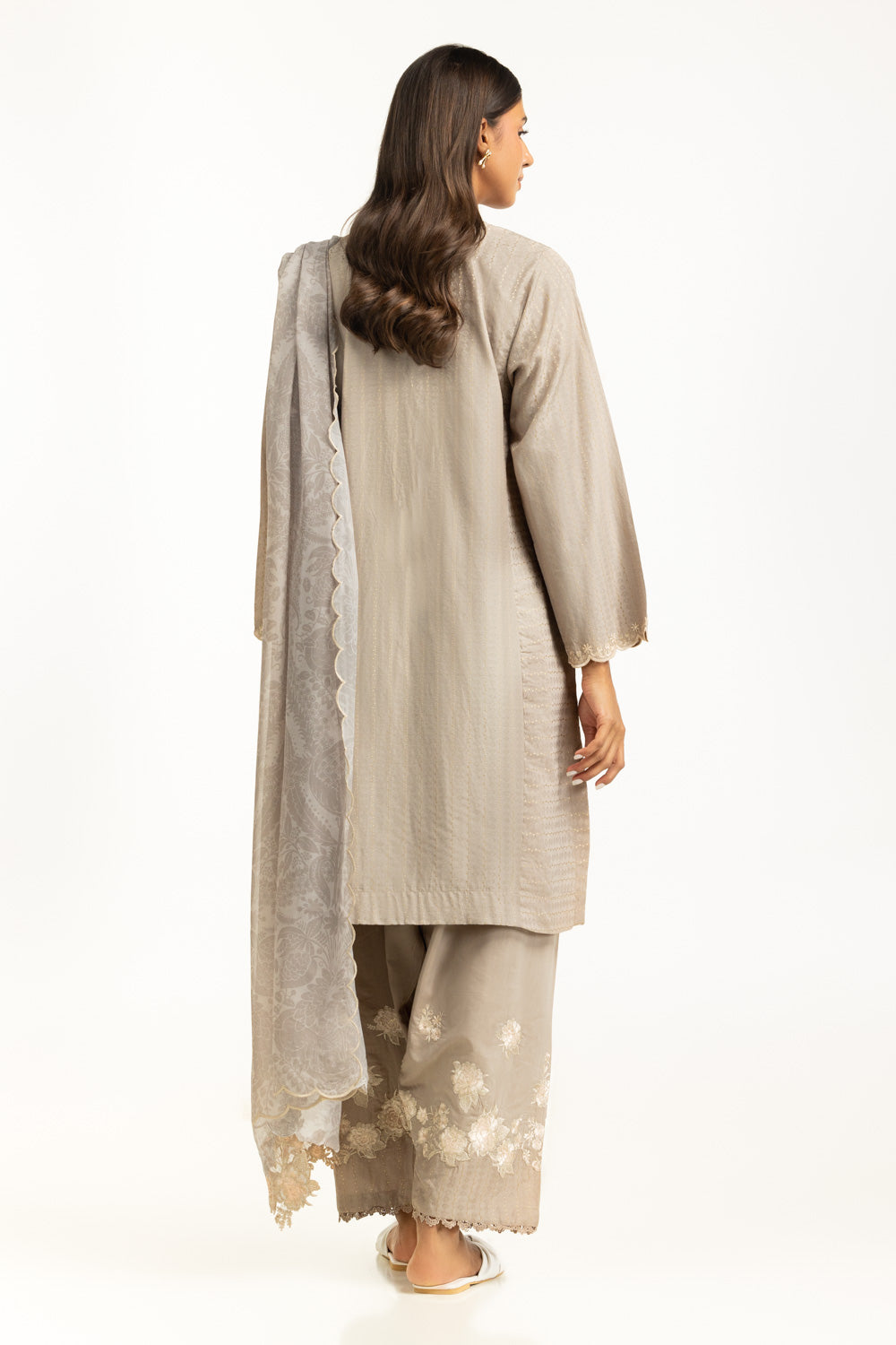3Pc Denier Jacquard Embroidered Suit