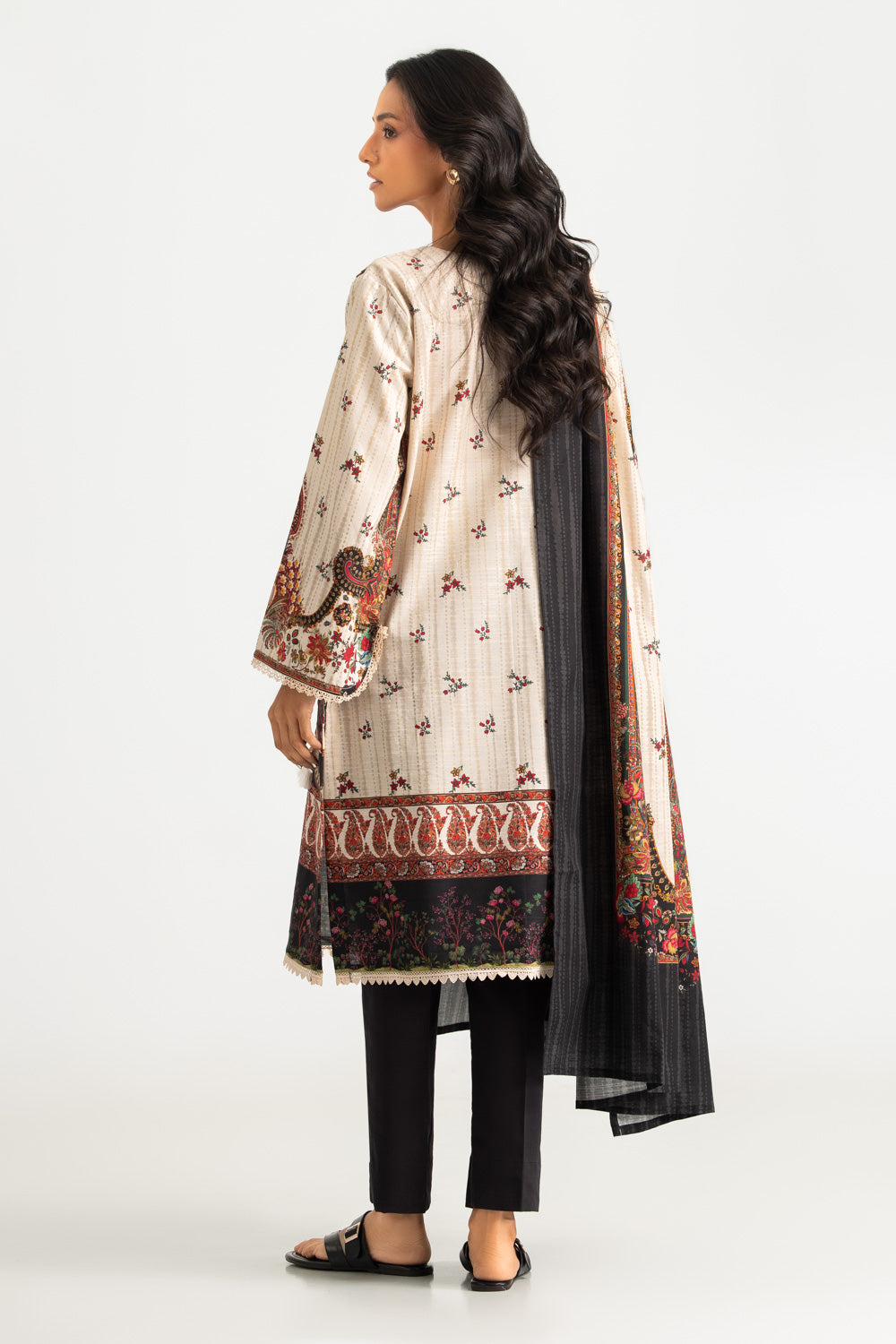 3PC Khaddar Printed Suit