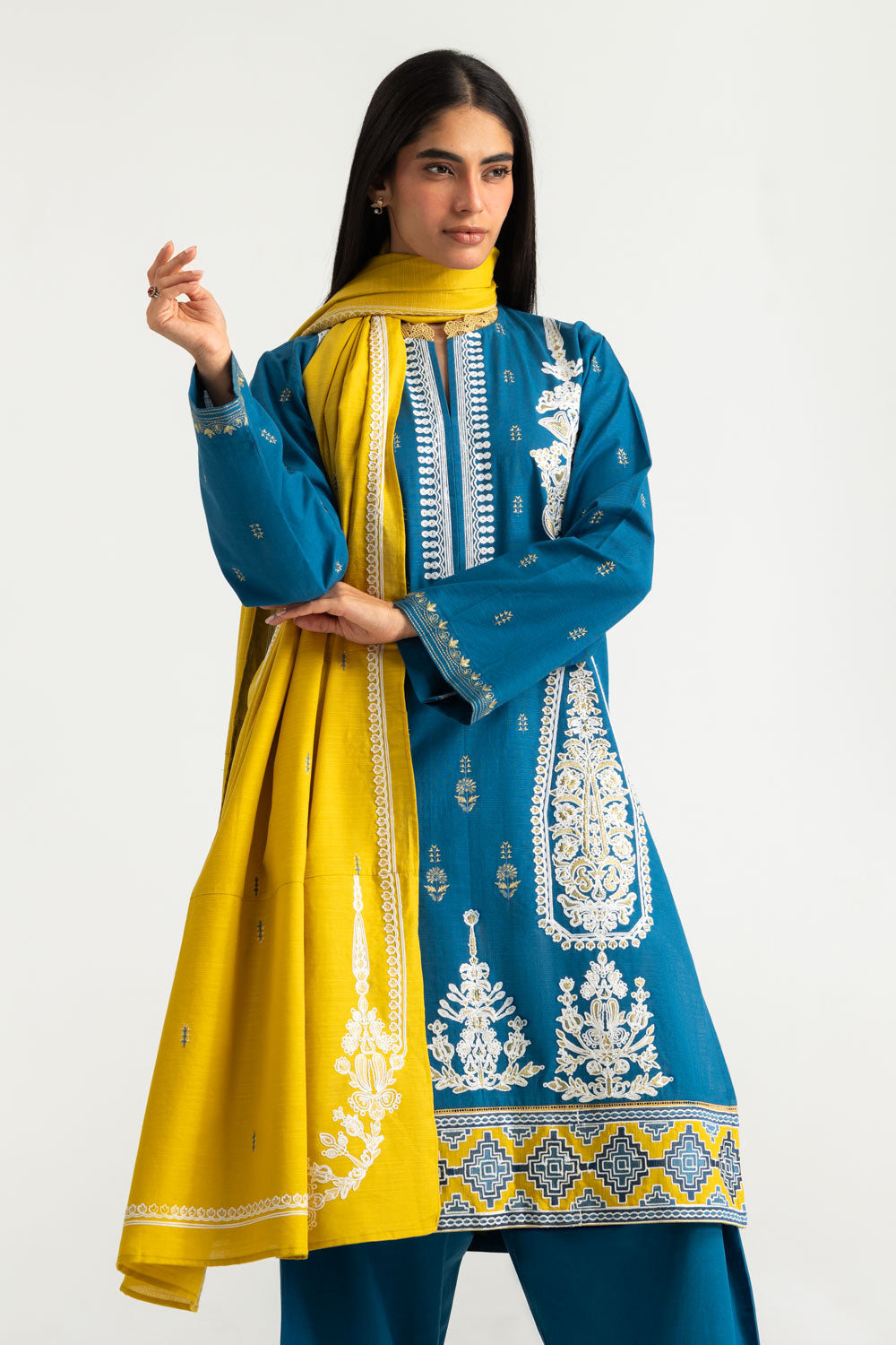 3PC Khaddar Slub Embroidered Suit