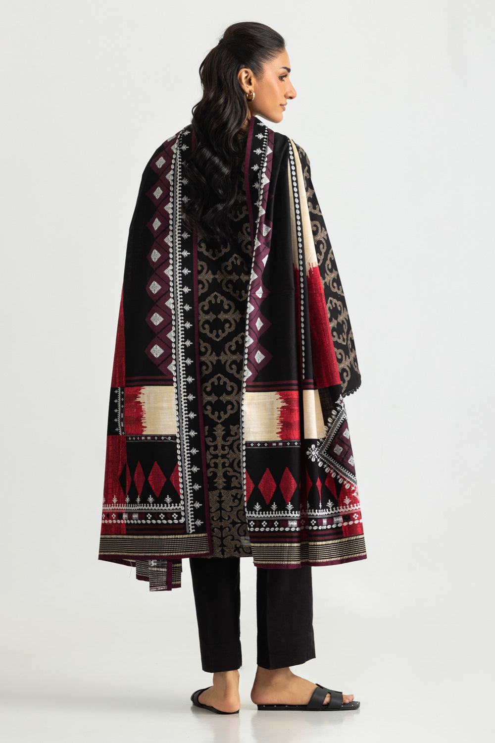 3PC Khaddar Slub Printed Suit With Embroidered