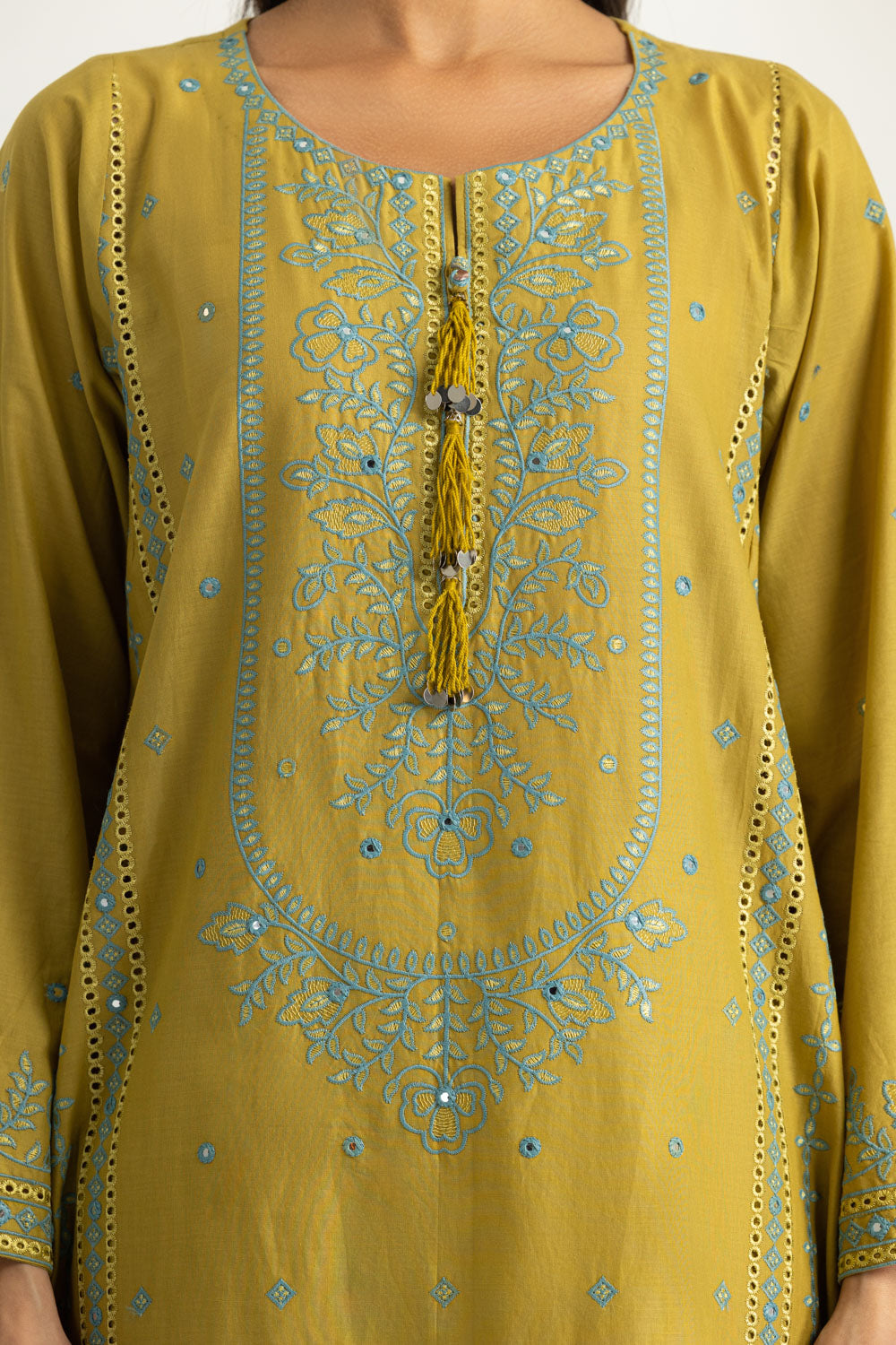 3PC Lawn Embroidered Suit