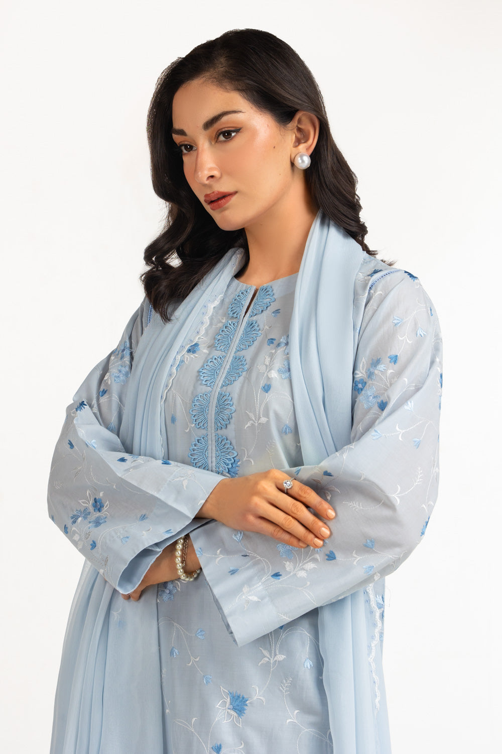 3PC Lawn Embroidered Suit