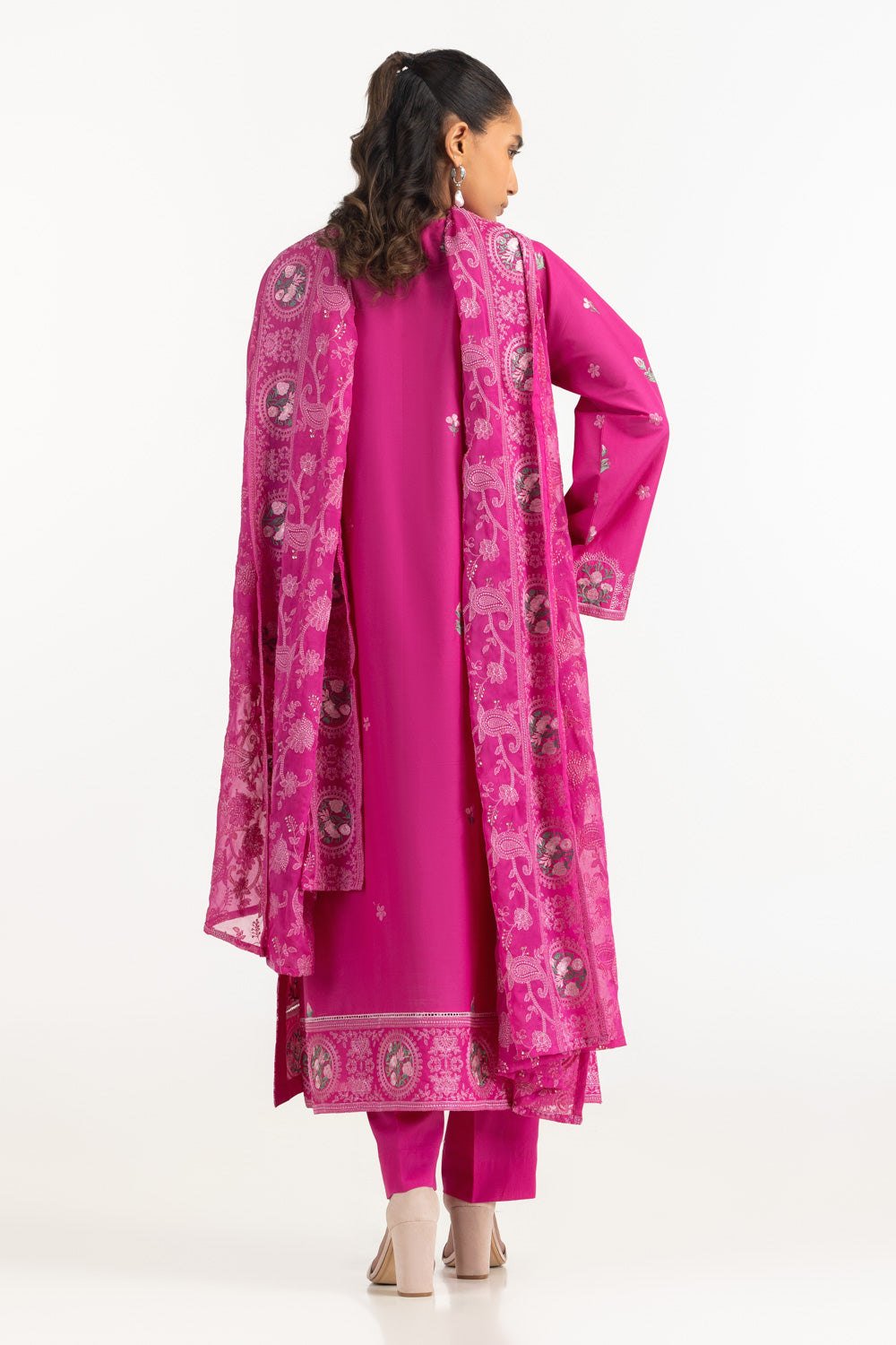 3PC Lawn Embroidered Suit