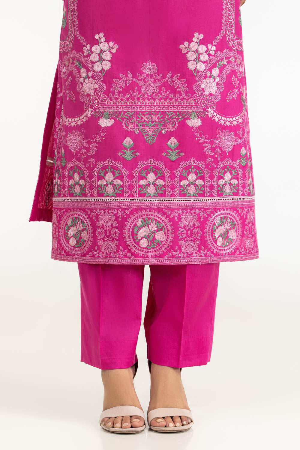 3PC Lawn Embroidered Suit