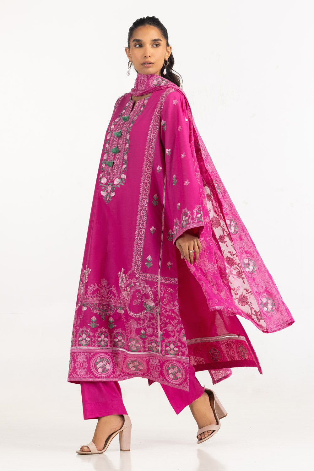 3PC Lawn Embroidered Suit