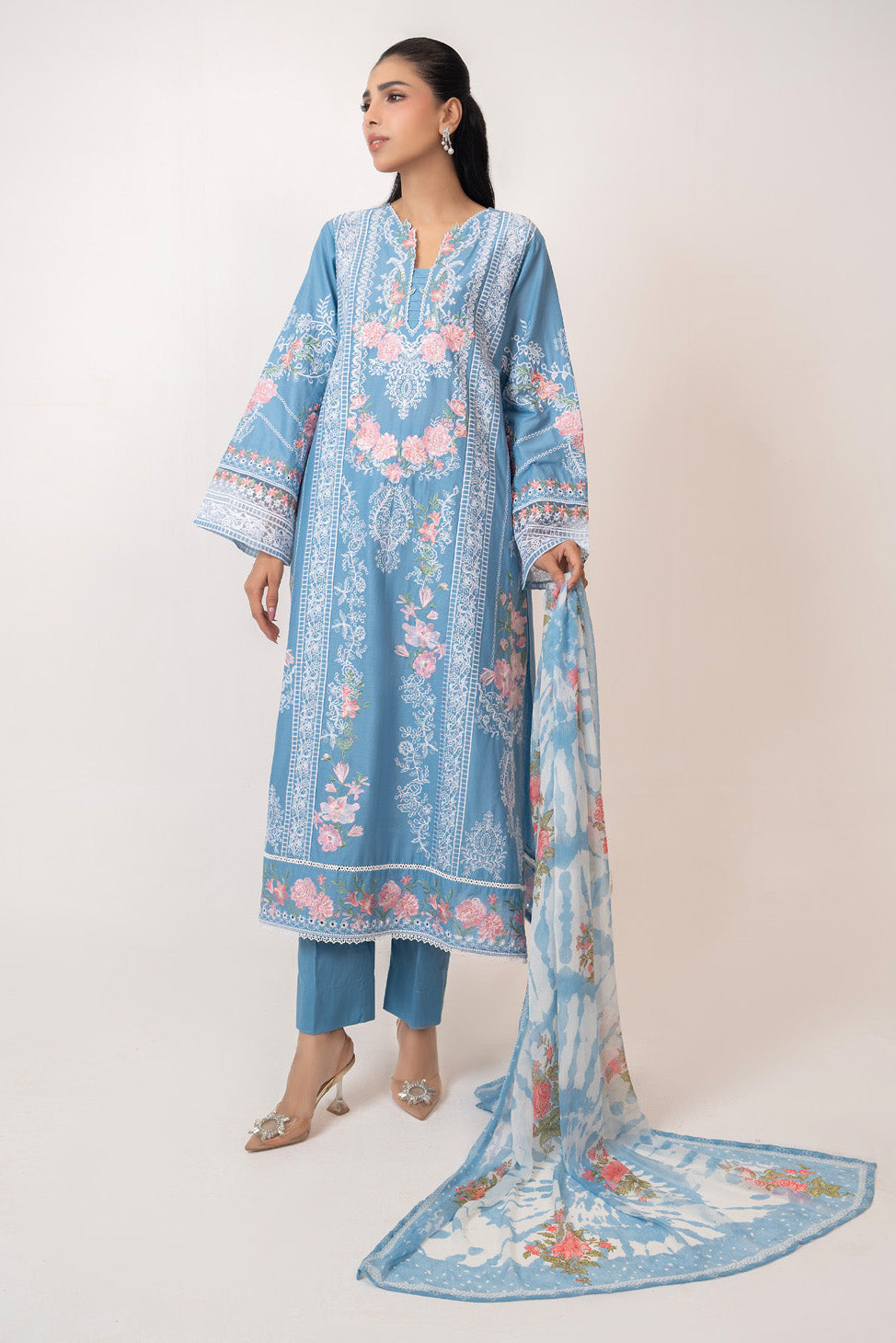 3PC Lawn Embroidered Suit