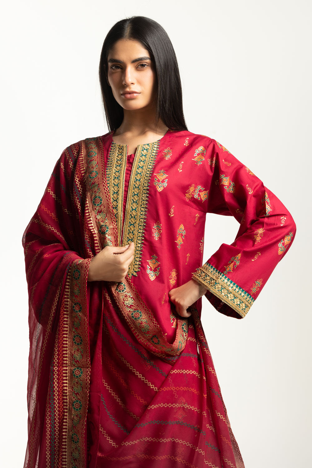 3Pc Lawn Gold And Lacqer Printed Suit With Embroidered