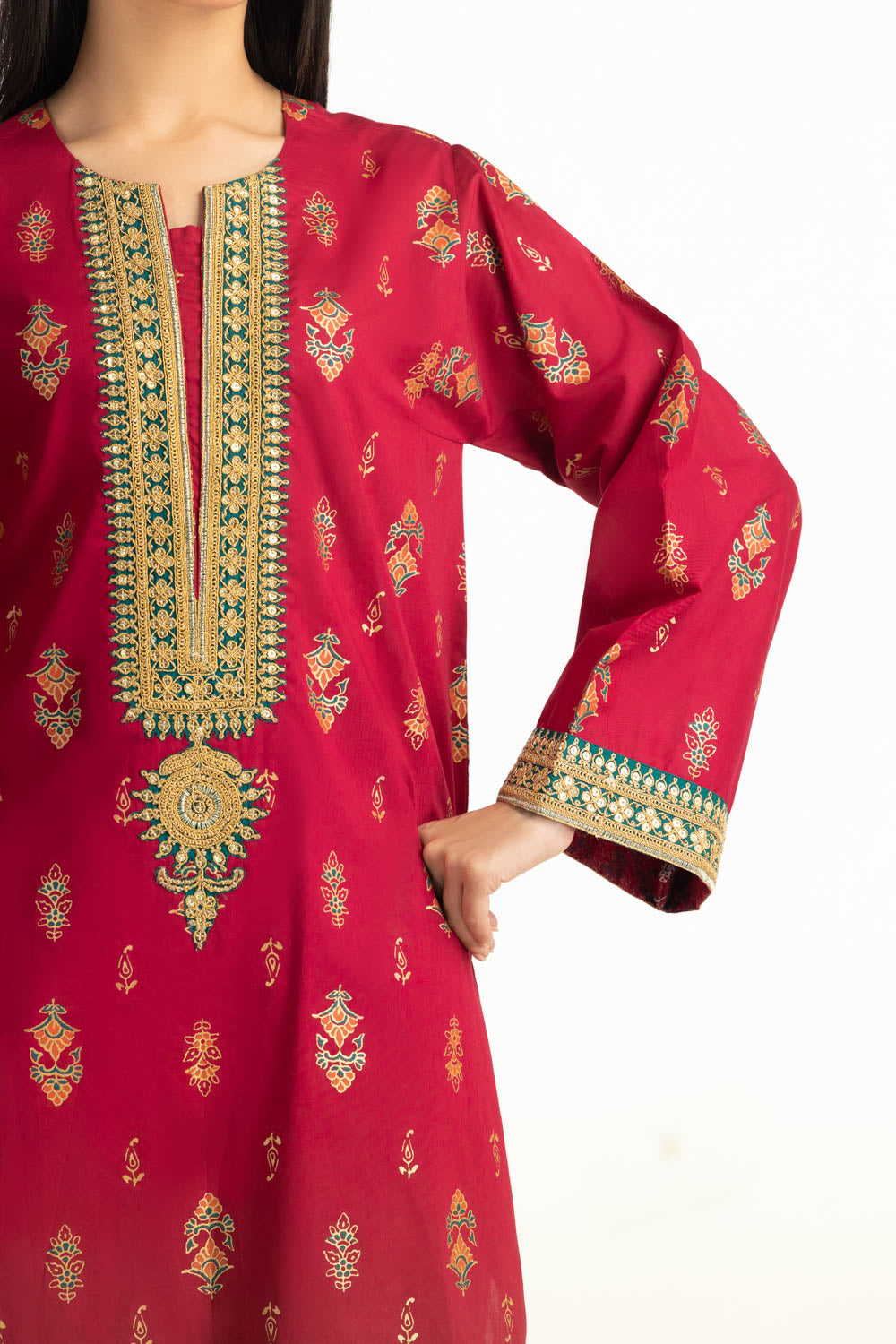 3Pc Lawn Gold And Lacqer Printed Suit With Embroidered