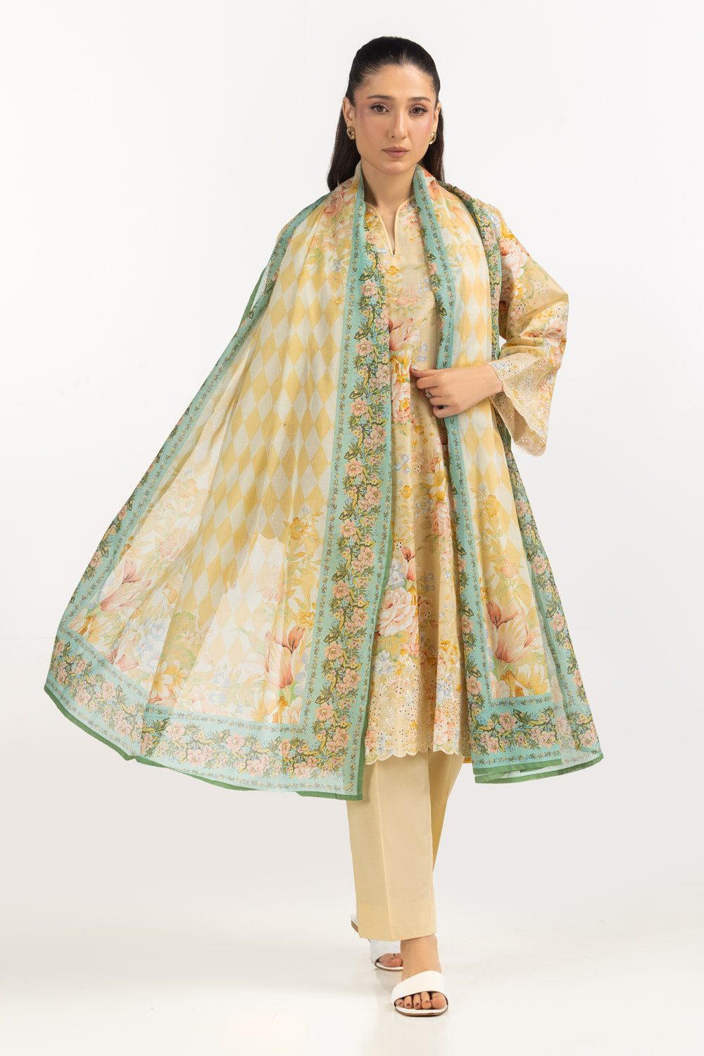 3PC Lawn Printed Suit With Embroidered