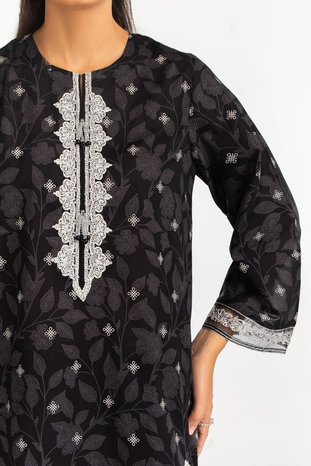 3PC Lawn Printed Suit With Embroidered