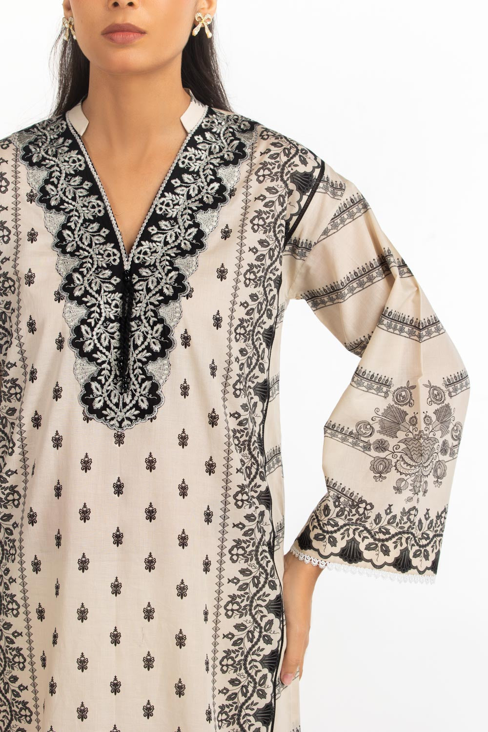 3PC Lawn Printed Suit With Embroidered