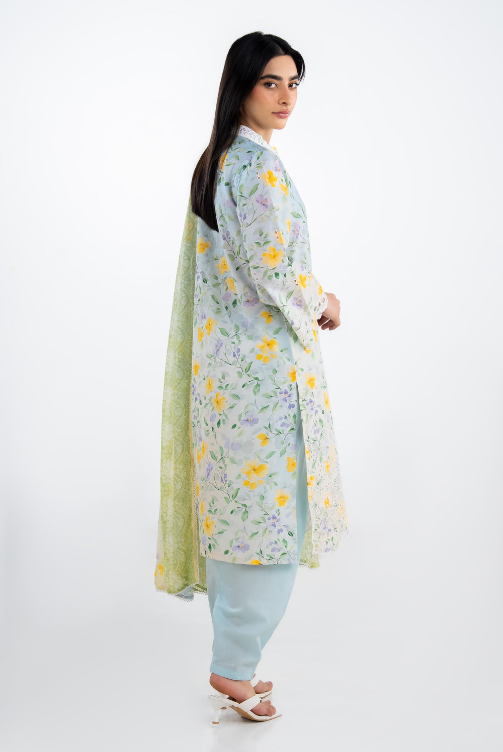 3Pc Lawn Printed Suit With Embroidered