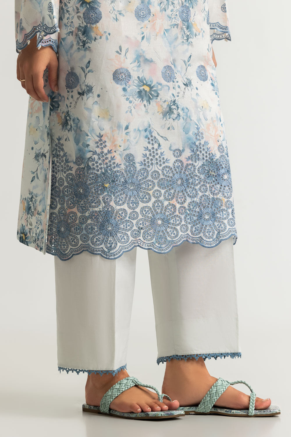 3PC Lawn Printed Suit With Embroidered