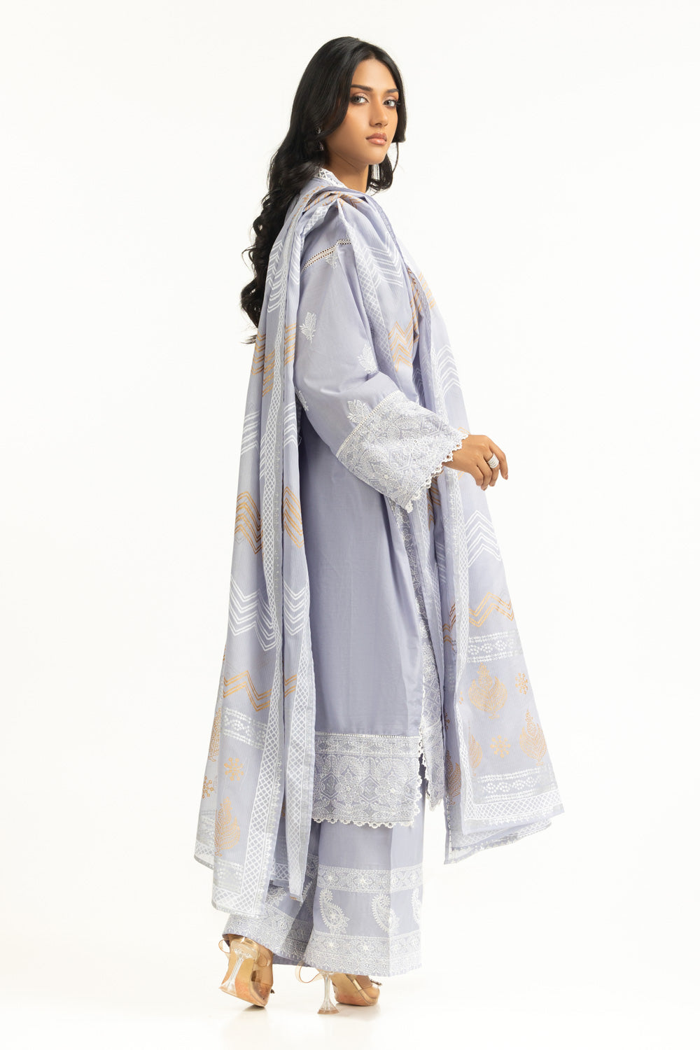 3Pc Lawn Sequence Embroidered Suit