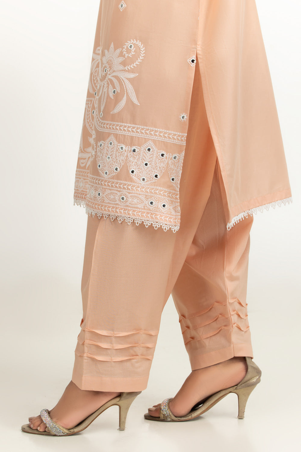 https://cdn.shopify.com/s/files/1/0706/3253/8159/files/3PCLawnSequinsEmbroideredSuitIUSTKSD-2140_bottom.jpg?v=1769060215