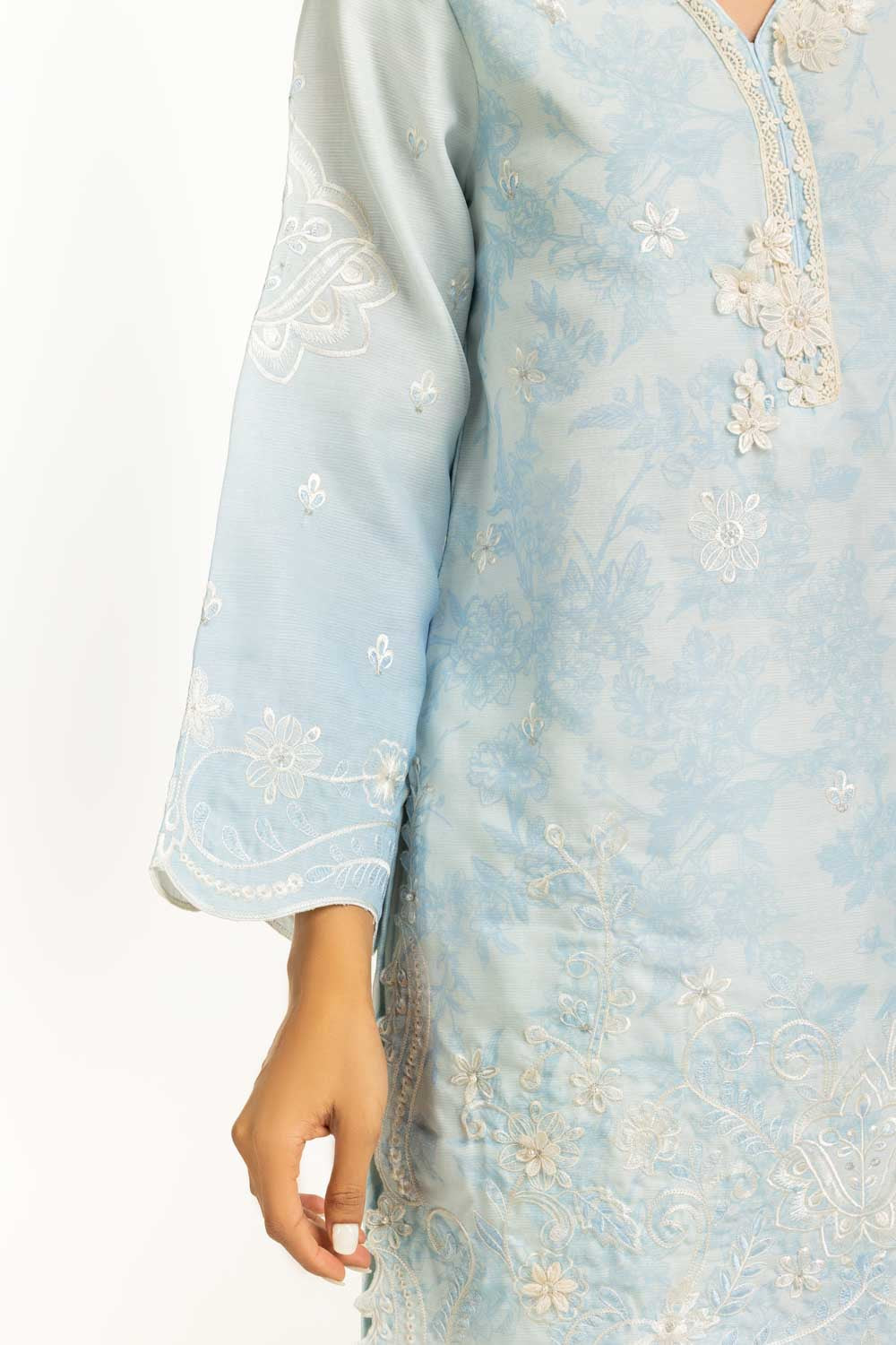3Pc Poly Slub Printed Suit With Embroidered