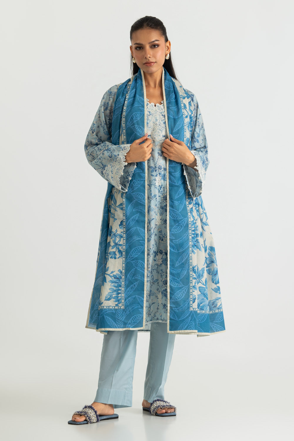 3PC Printed Lawn Suit With Embroidered