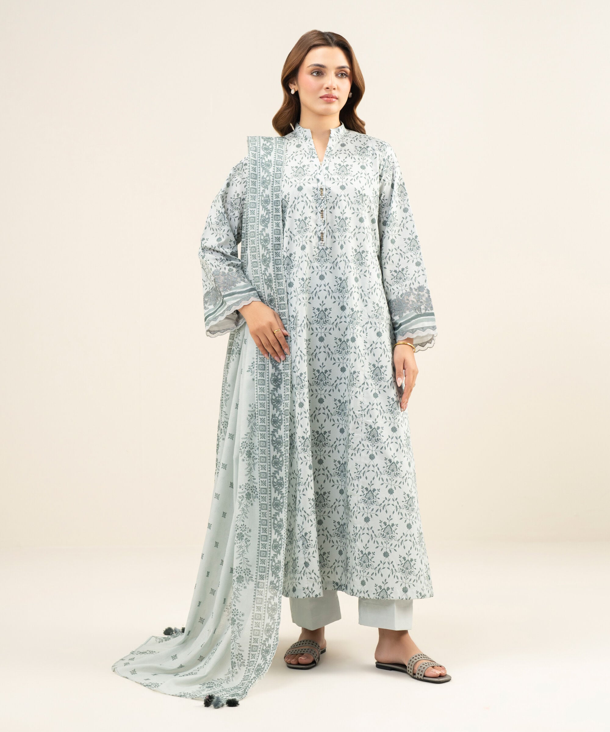 3 Piece - Embroidered Lawn Suit